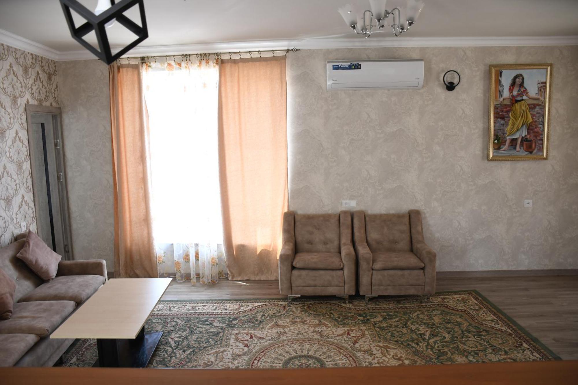 Armani Guest House Martuni Экстерьер фото