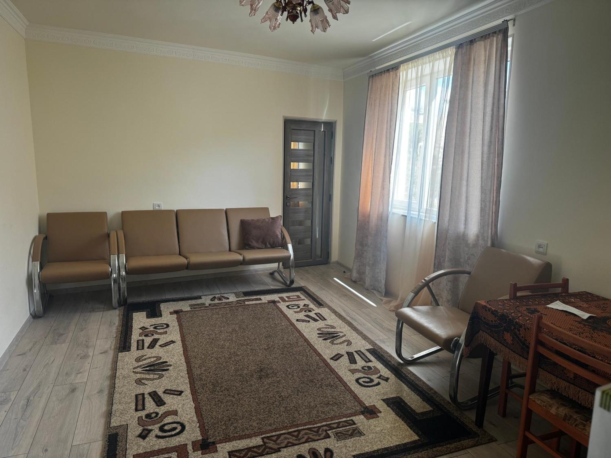 Armani Guest House Martuni Экстерьер фото